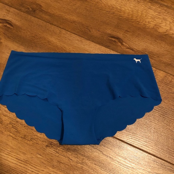 5 Pairs of Victoria Secret Pink Panties - Picture 5 of 5